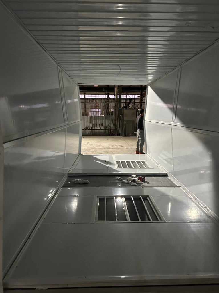 Faltcontainer transportieren